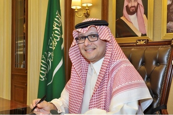 صورة سفير السعودية لدى لبنان يوجه رسالة قبل مغادرة بيروت