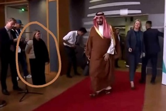 "انخضت".. محمد بن سلمان يشعل تفاعلا بفيديو رد فعل امرأة لحظة دخوله قمة بروكسل