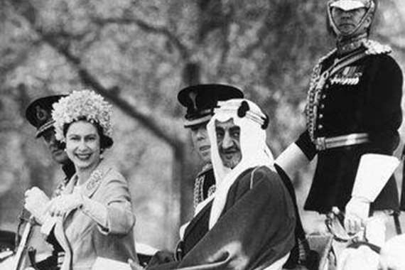 استقبال مهيب للملك فيصل في بريطانيا قبل 53 عاما المصريون